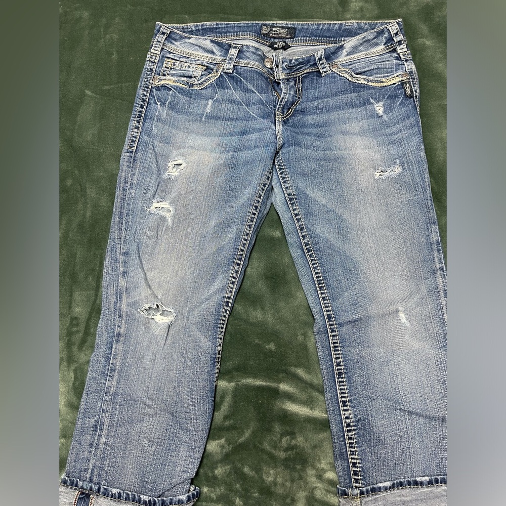 Silver Suki Capris. Size 34